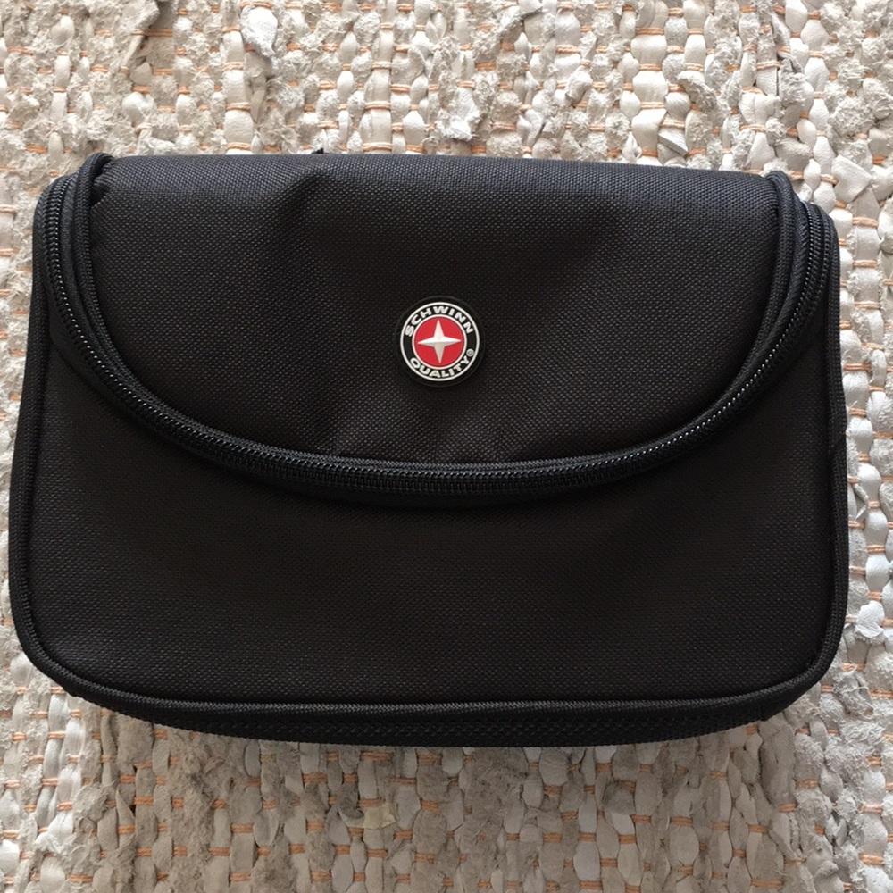 SCHWINN Bicycle Bag Mounts to Handlebars